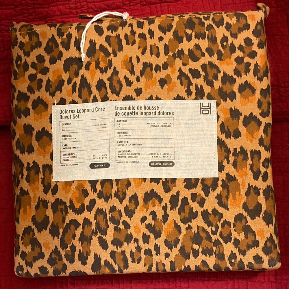 Urban Outfitters Dolores Leopard Core Duvet Set, XL Twin, 100% Cotton  NWOT